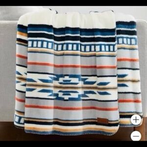 Pendleton Plush Throw-Saltillo Stripe